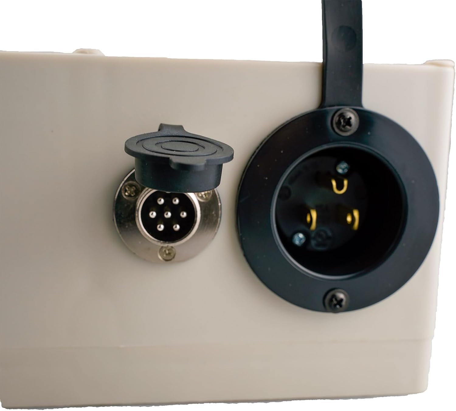 HZ Smart Transfer Switch Compatible with Westinghouse Portable Generator with Smart Switch Outlet