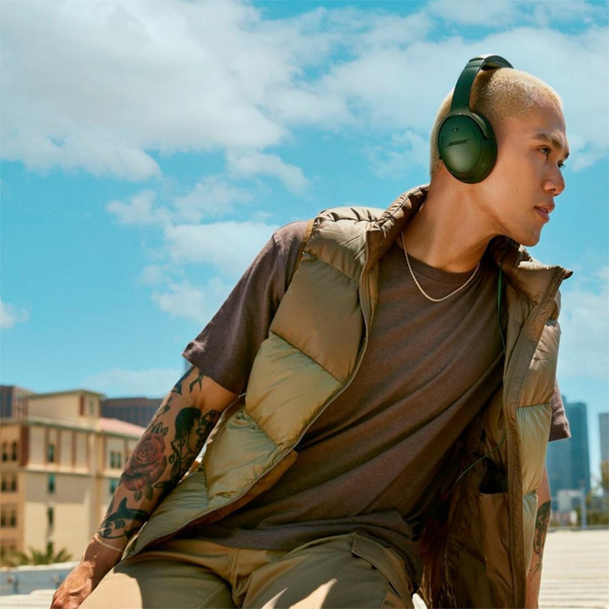 Bose QuietComfort Headphones - Wireless Bluetooth Headphones, Active Over Ear Noise Cancelling and Mic, Deep Bass Bundle + Desktop Headphone Stand + Green Extreme Dual Wall Charger (Cypress Green)