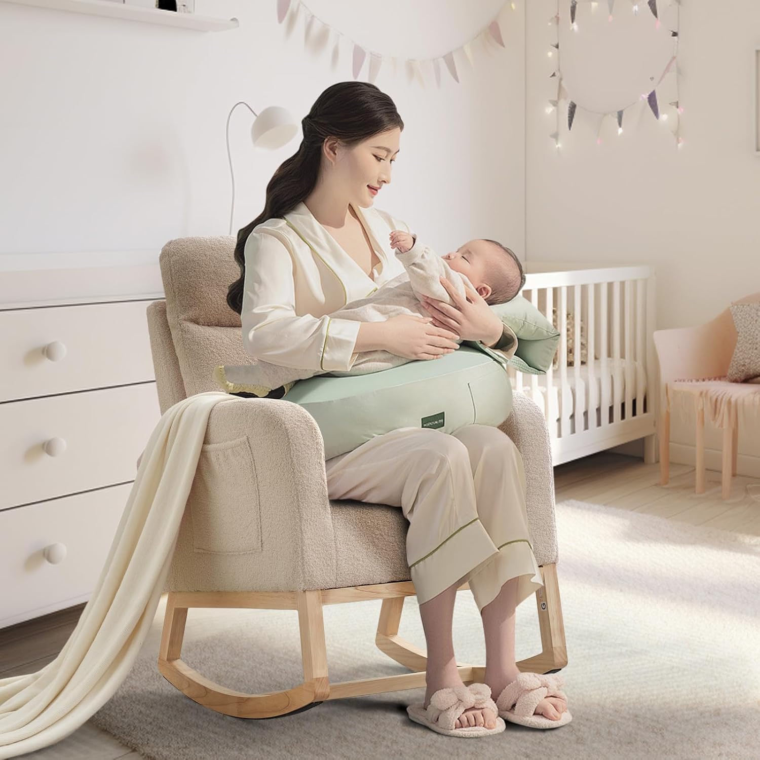 GarveeHome Rocking Chair Nursery,Glider Chair Nursery Chair with High Back and Side Pocket, Rocking Accent Armchair with Rubber Wood Legs for Living Room/Bedroom/Nursery