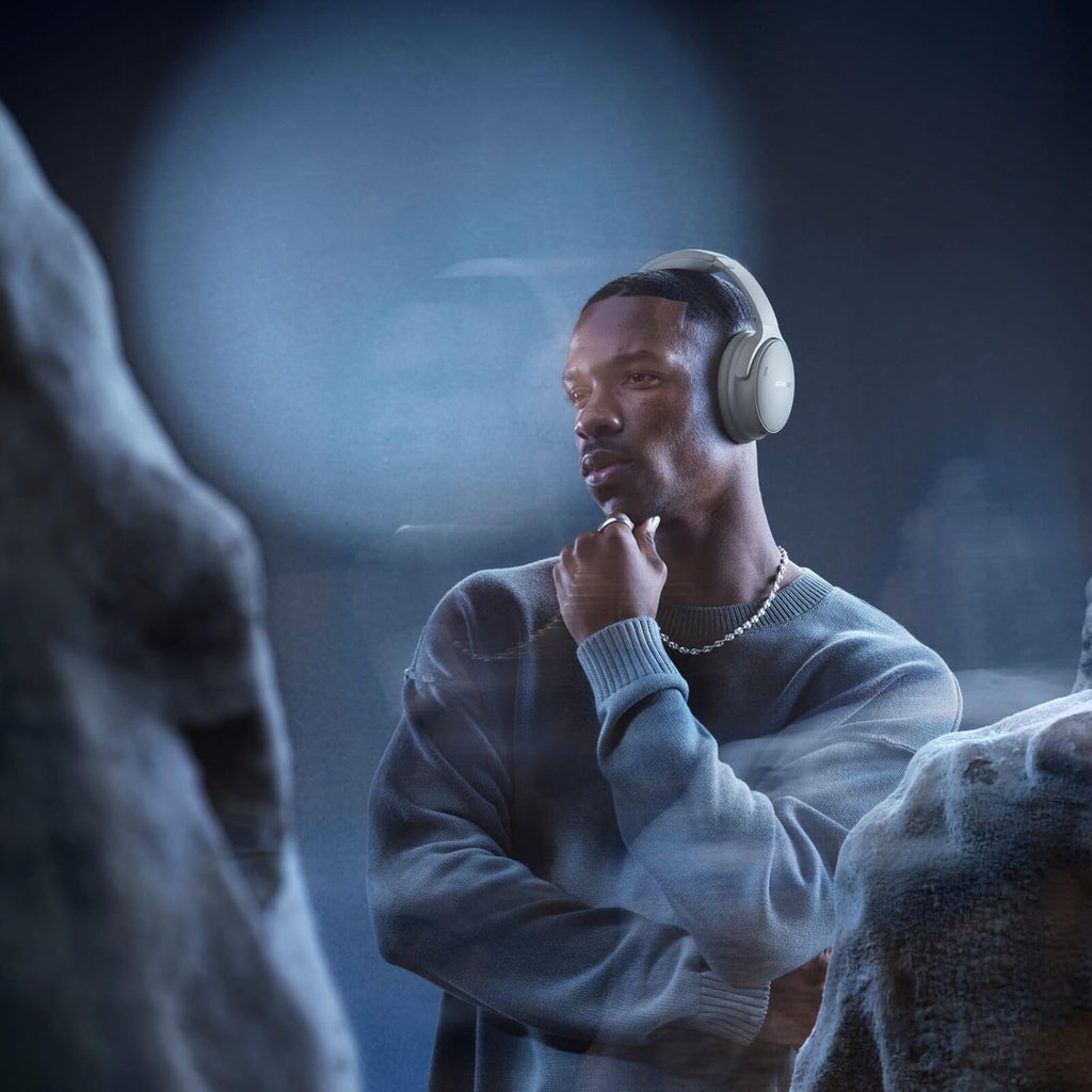 Bose QuietComfort Headphones - Wireless Bluetooth Headphones, Active Over Ear Noise Cancelling and Mic, Deep Bass Bundle + Desktop Headphone Stand + Green Extreme Dual Wall Charger (Moonlight Grey)