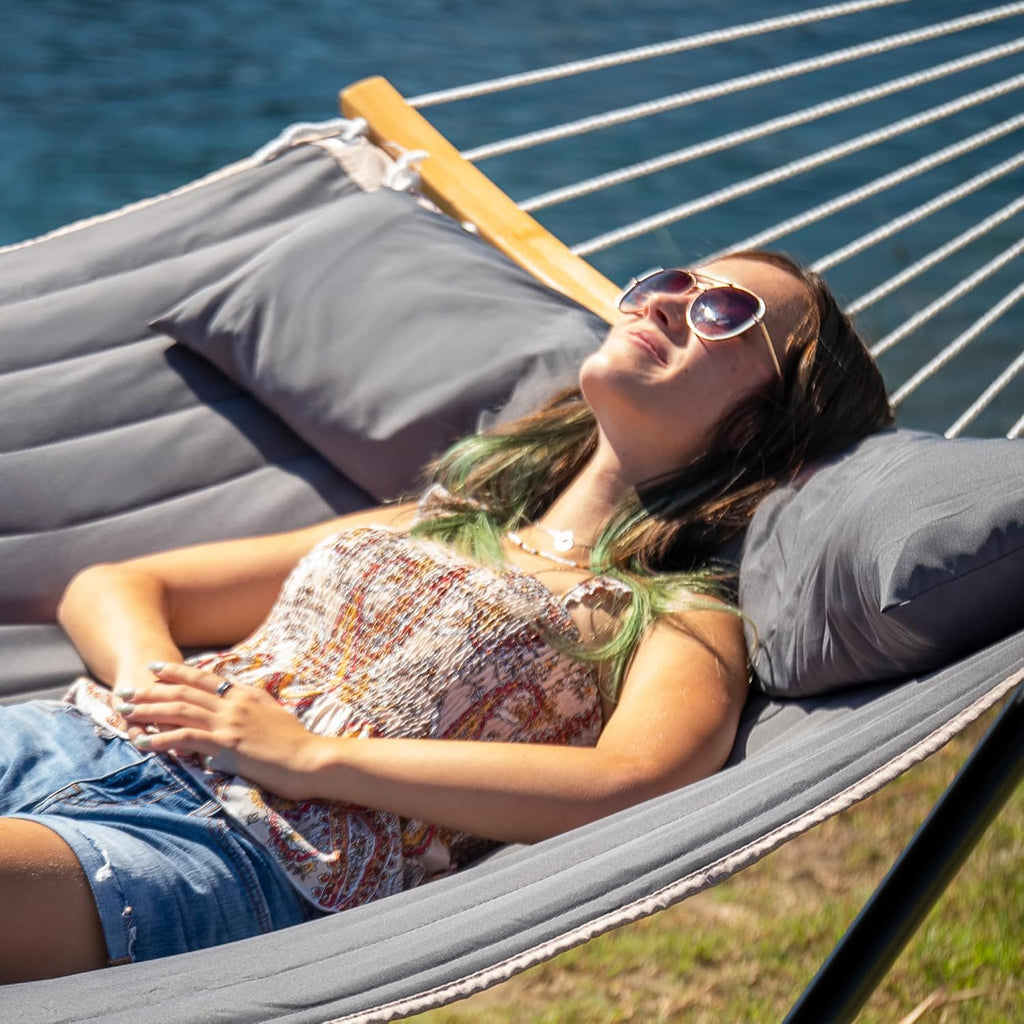 Outdoor Hammock with Stand Included, Heavy Duty Hammock with Curved Spreader Bar, Pillow and Portable Bag, 450 Lbs Capacity, Grey