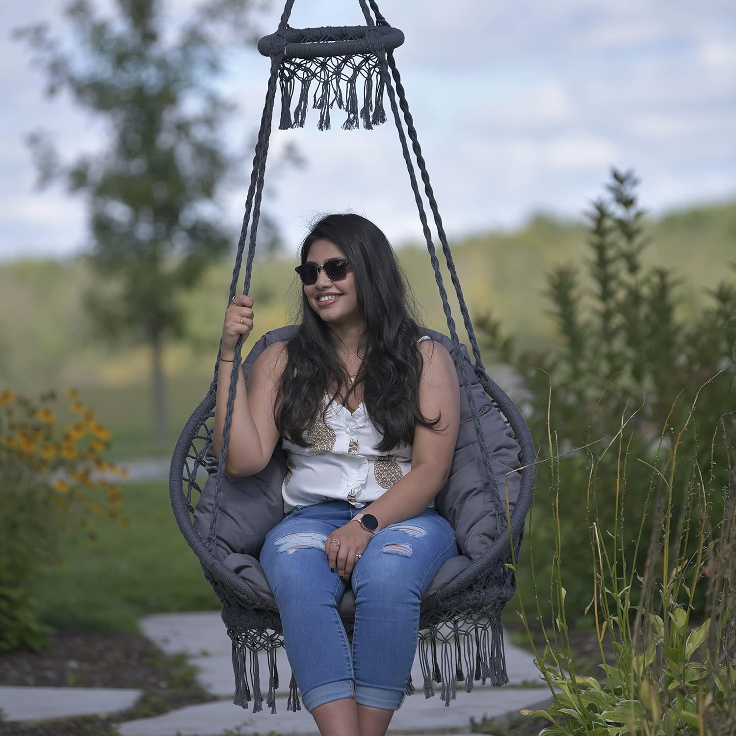 Vivere Deluxe Polyester Macrame Chair with Plush Cushion and Fringe (Fog Grey)