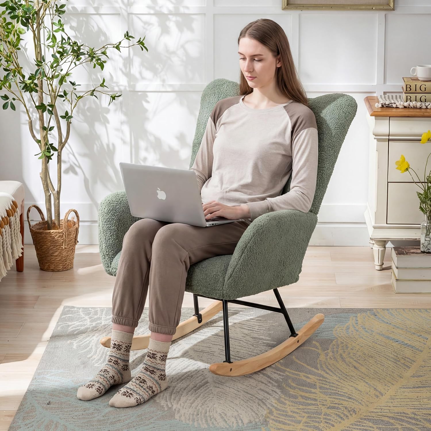 Nursery Rocking Chair Teddy Upholstered Glider Rocker Rocker Accent Chair with High Backrest Armchair Comfy Side Pocket Modern Rocking Accent Chairs for Living Room, Nursery, Office-Green