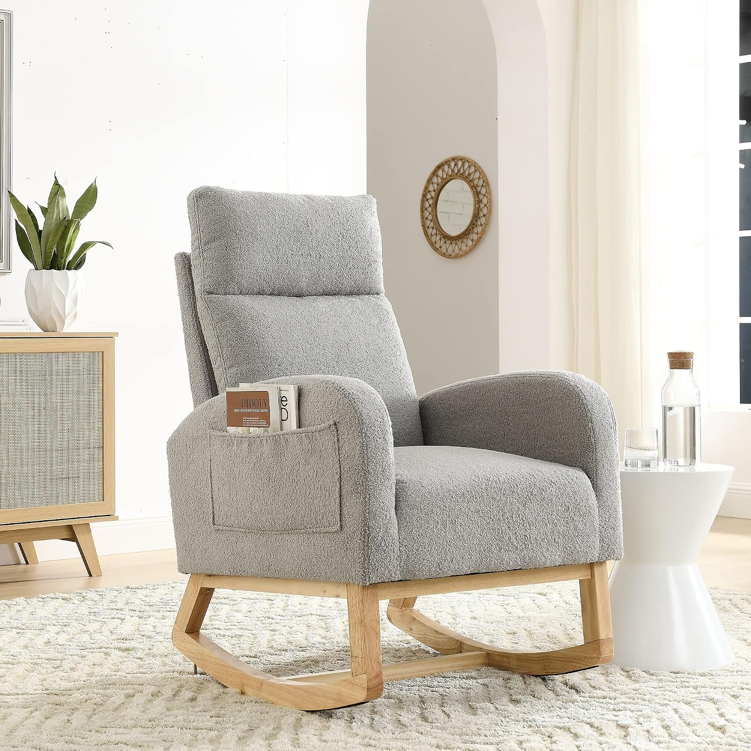 Nursery Rocking Chair with Solid Wood Legs, Glider Chair for Nursery with Two Side Pockets, Rocker Armchair for Living Room Bedroom (Grey, Teddy Fabric)