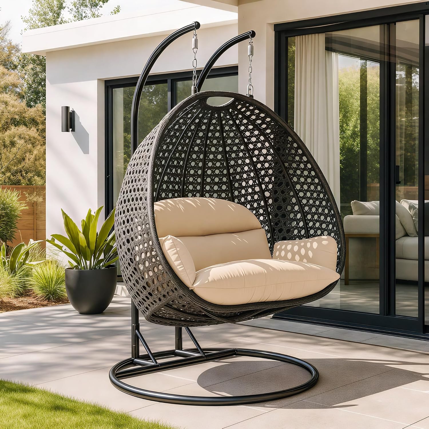 LeisureMod 2-Person Hanging Egg Chair with Stand, Dark Grey Cushions, Indoor Outdoor Wicker Patio Swing, Lounge Hammock Seat for Bedroom, Garden, Porch, Heavy-Duty Steel Frame (Cream)